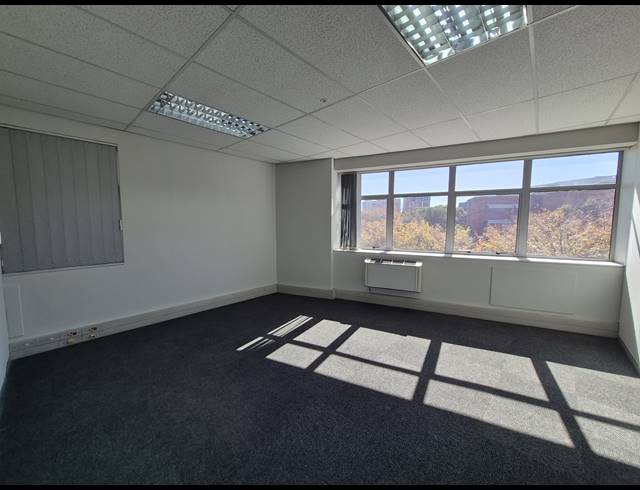 100M² OFFICE TO LET IN SANDTON CENTRAL